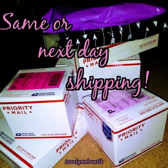 🐎Coach Mini Pouch🐎 - Picture 13 of 15